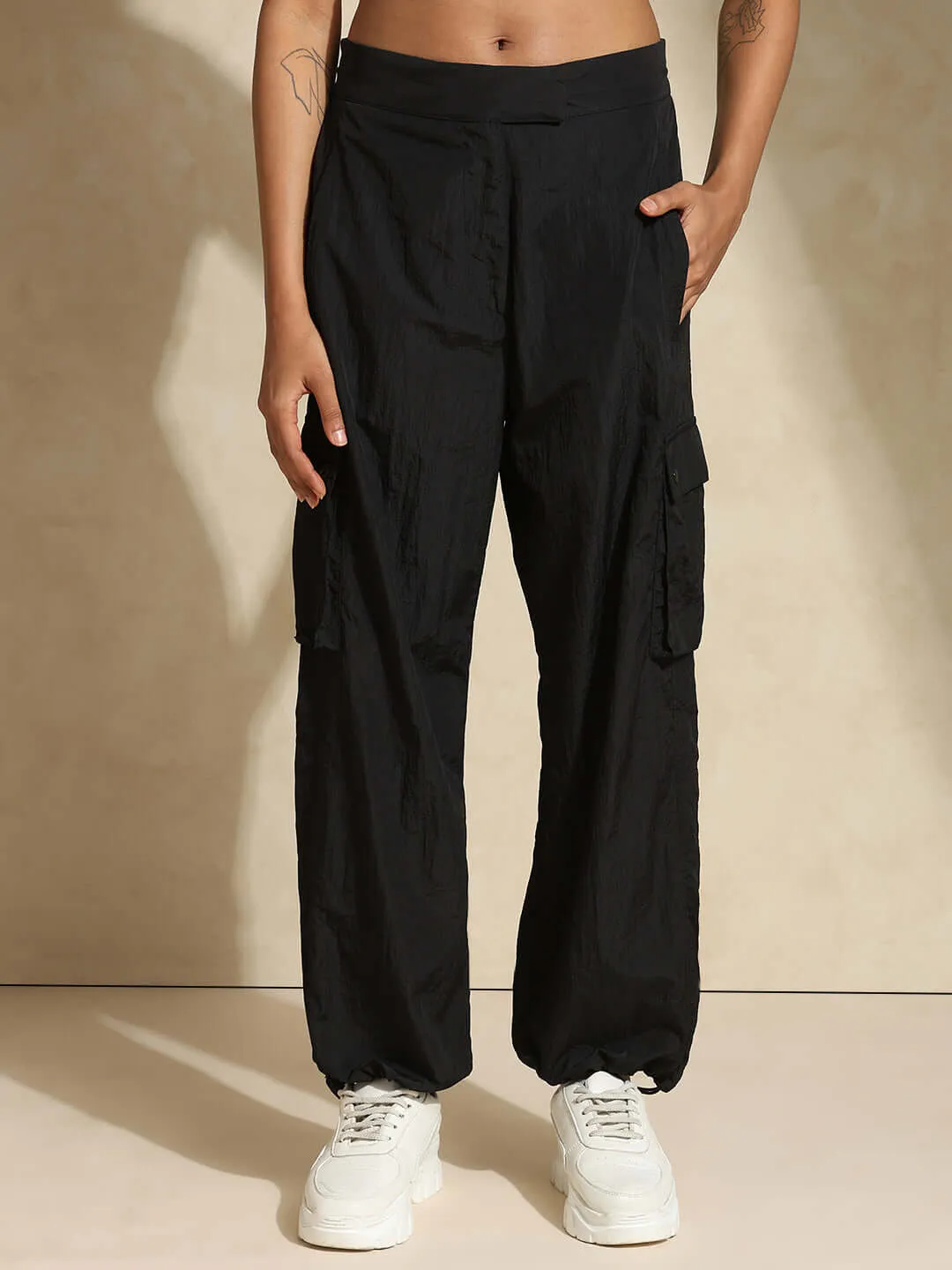 AeroTraq Cargo Pants Black