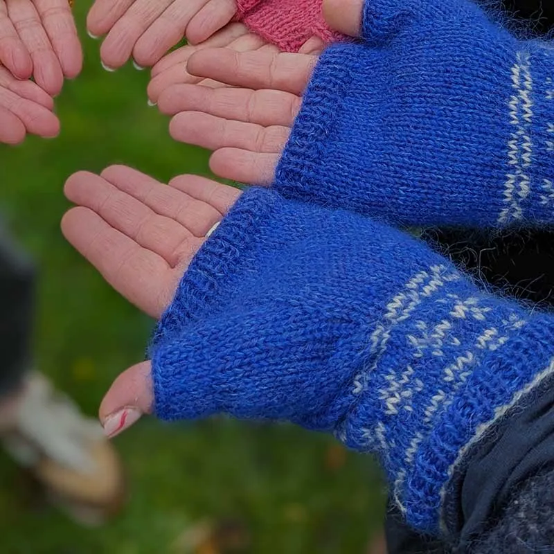 Betwixtmas 2023 Knitted Cowl & Wristwarmers - Blitzen in Coop Knits Socks Yeah! and Rowan Kidsilk Haze by Sarah Hatton