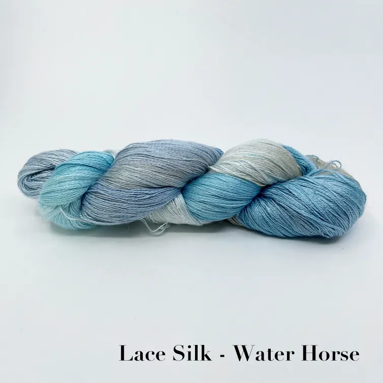 Hand dyed wools - L'Atelier de Hand Maiden et Fleece Artist 