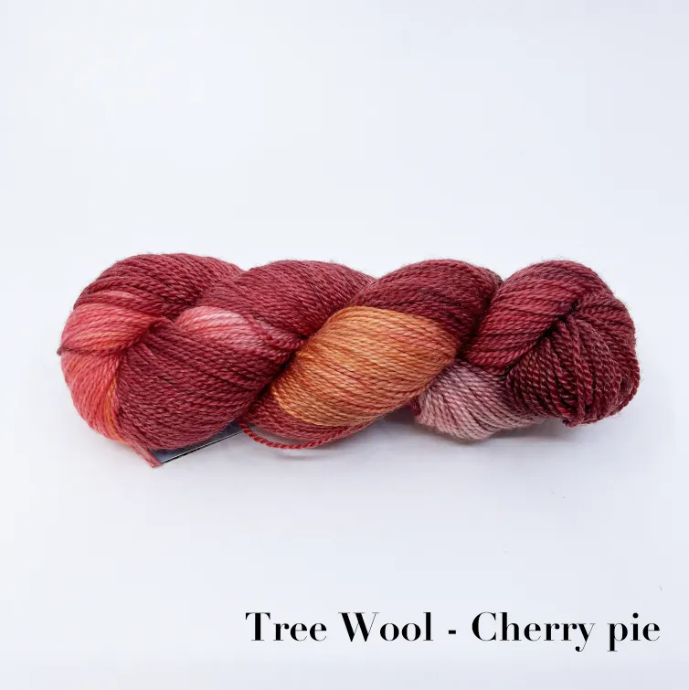 Hand dyed wools - L'Atelier de Hand Maiden et Fleece Artist 