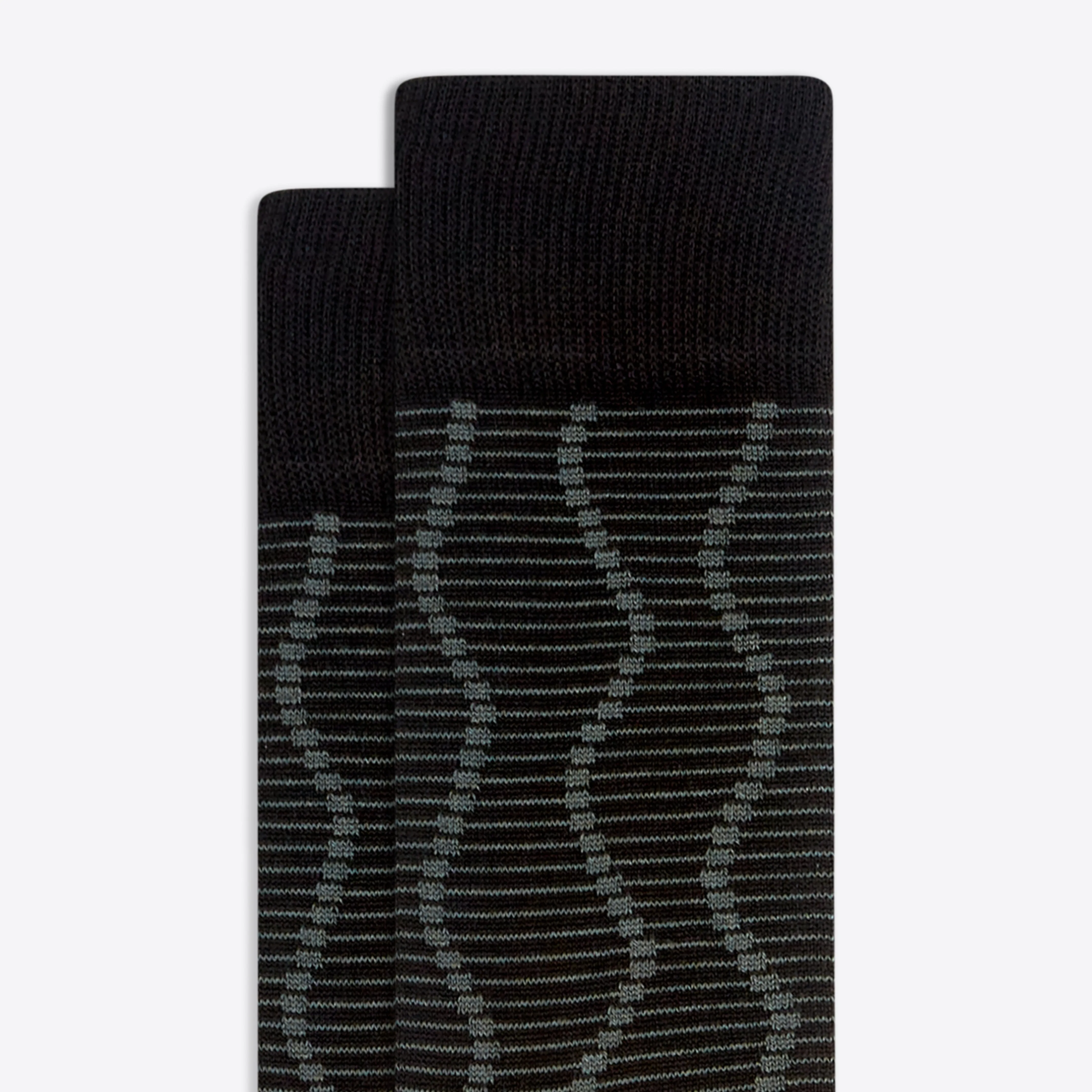 Serpentine Stripe Mid-Calf Socks