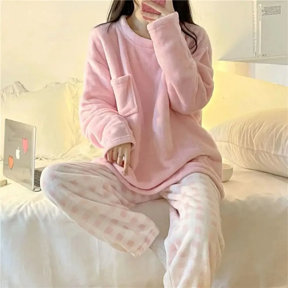 Stylish Women's Fleece Loungewear - Crew Neck