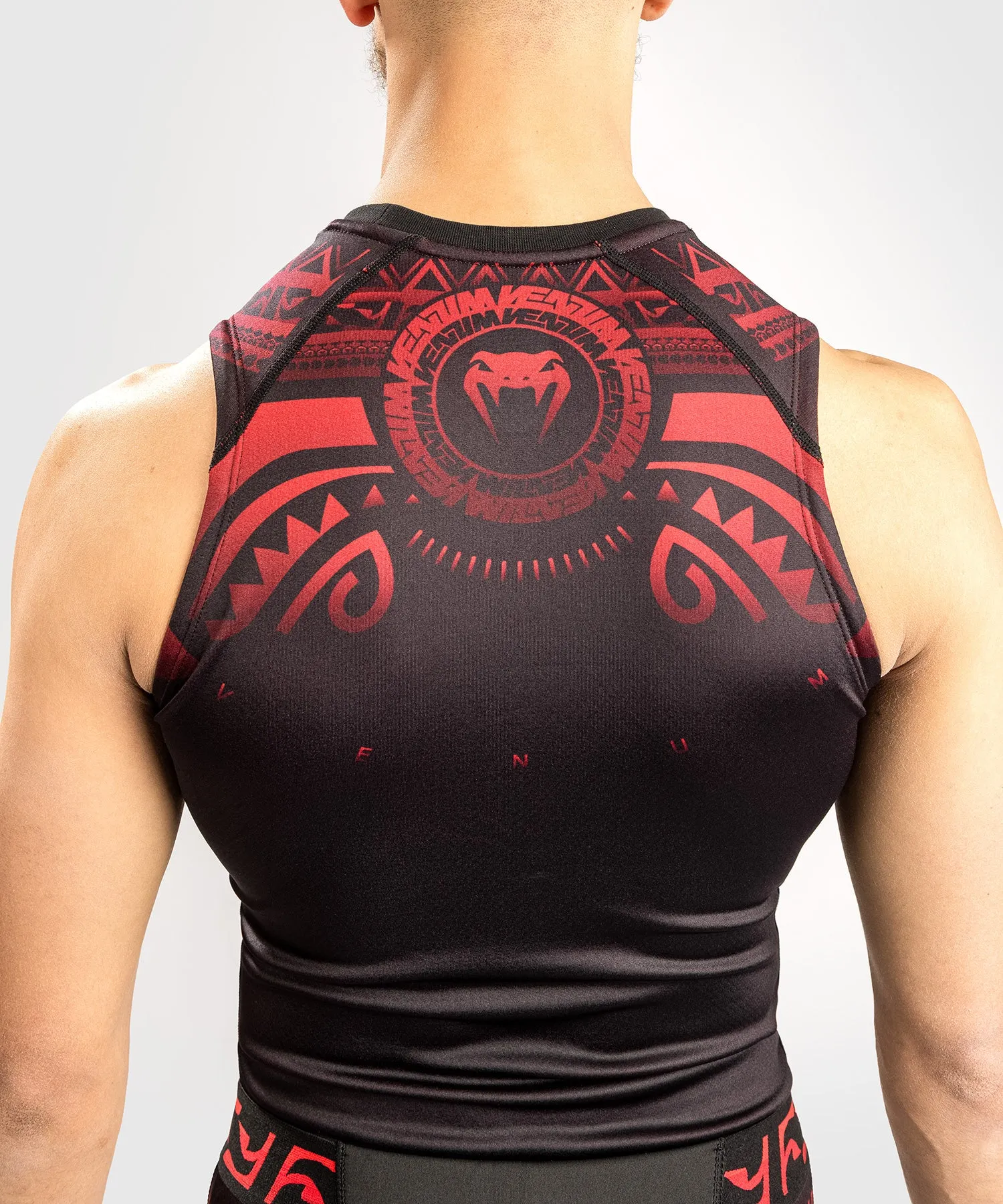 Venum Nakahi Rashguard - Sleeveless - Black/Red